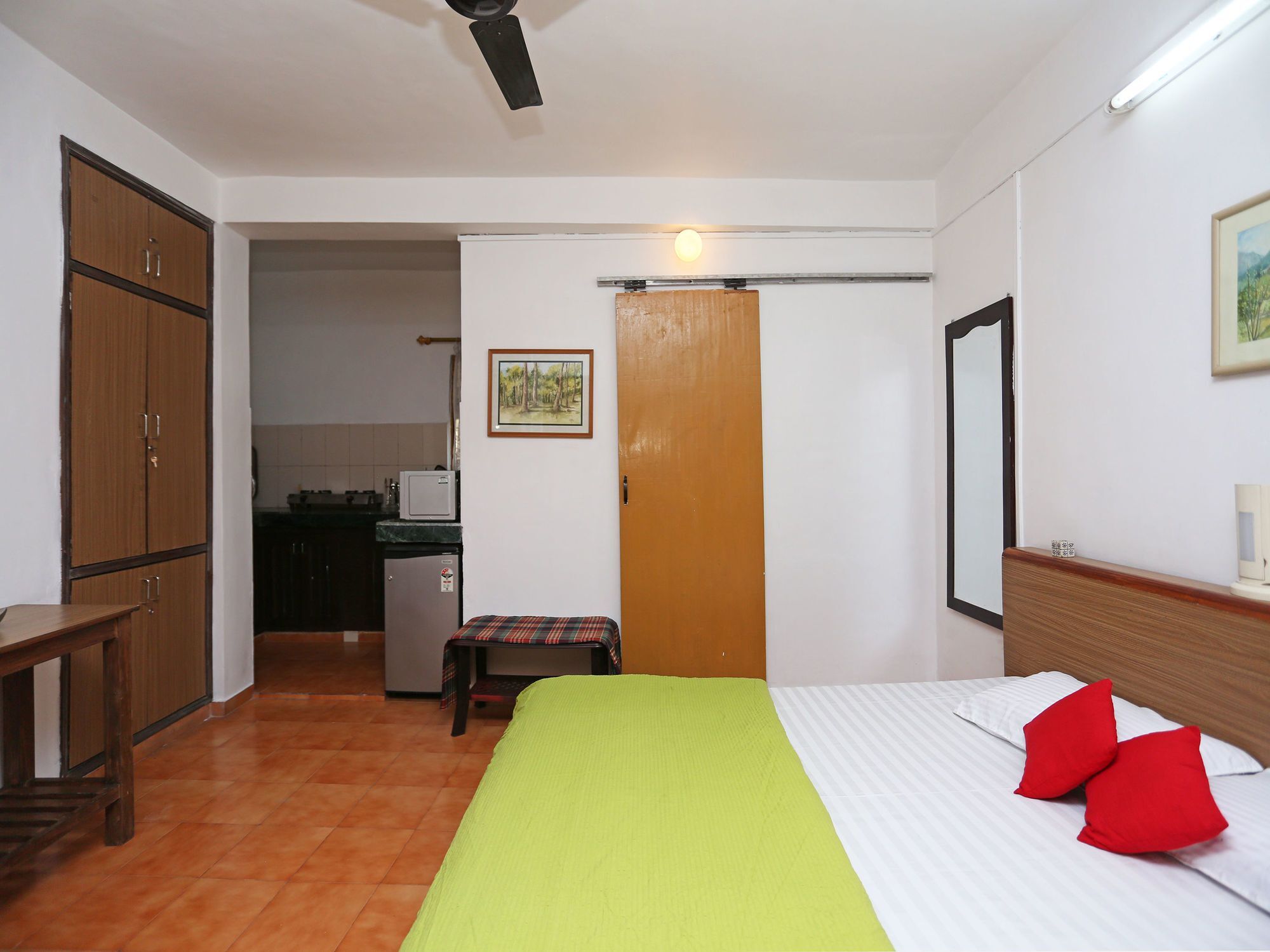 Oyo Home 10312 Spacious Studio Bhowali Nainital Exteriör bild