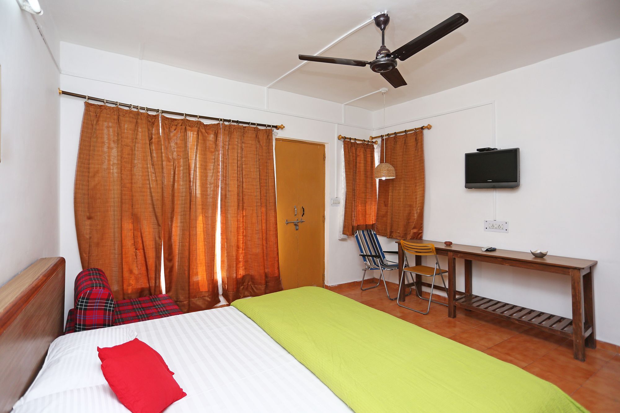 Oyo Home 10312 Spacious Studio Bhowali Nainital Exteriör bild