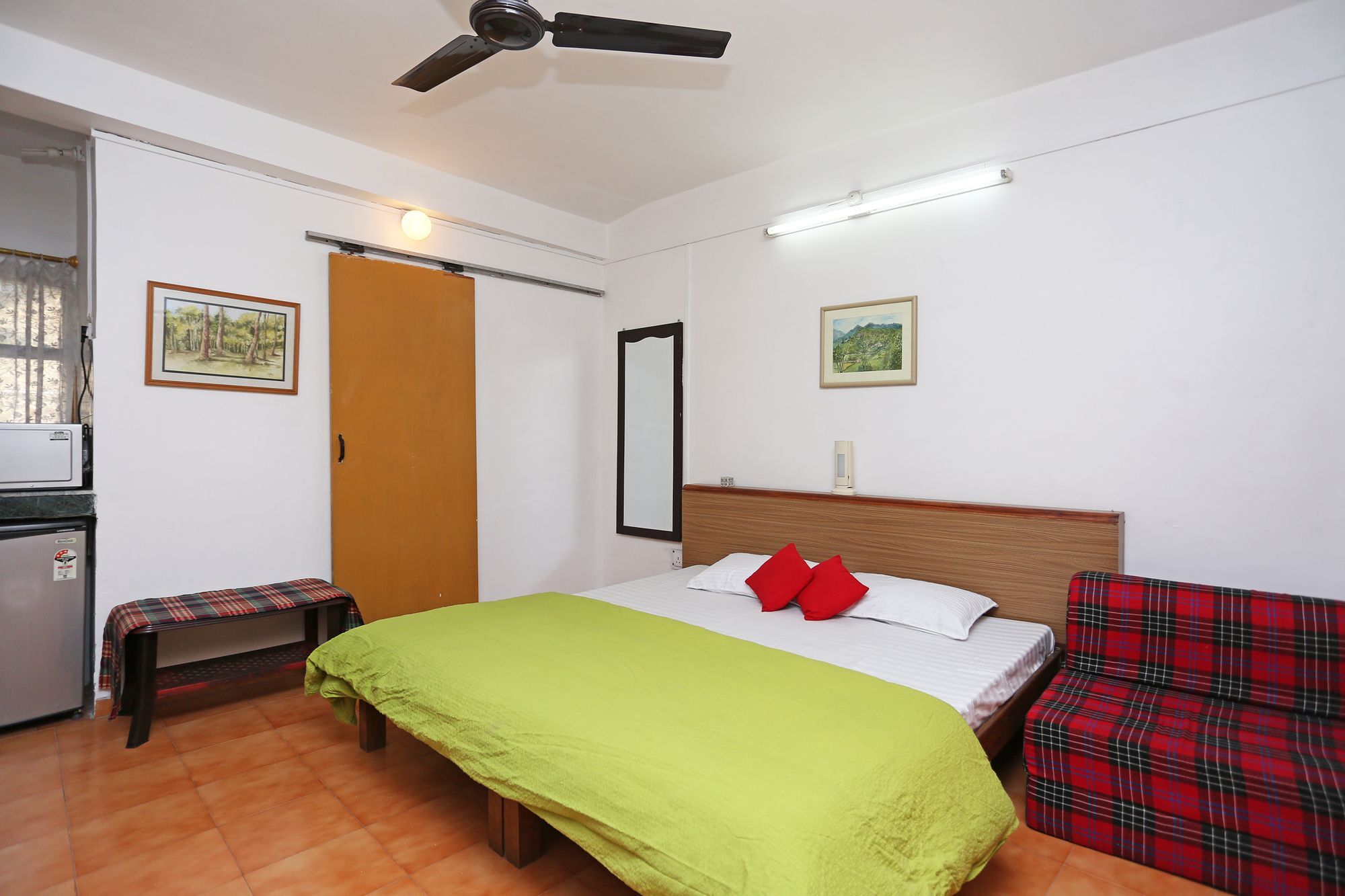 Oyo Home 10312 Spacious Studio Bhowali Nainital Exteriör bild